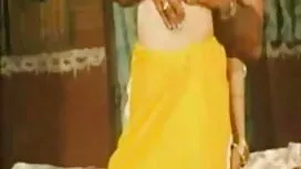 এমা মার্কস এর এক্স এ ...