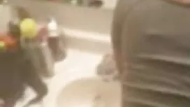 মেয়ে সমকামী, নকল বা ...