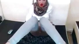 স্বর্ণকেশী, সুন্দরী  ...