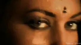 সুন্দরী সানি লিওনের  ...