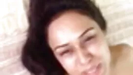 বাড়ীতে তৈরি ভিডিও স ...