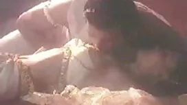 সুন্দরী বালিকা হট ভি ...