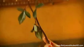 মেয়েদের হস্তমৈথুন ব ...